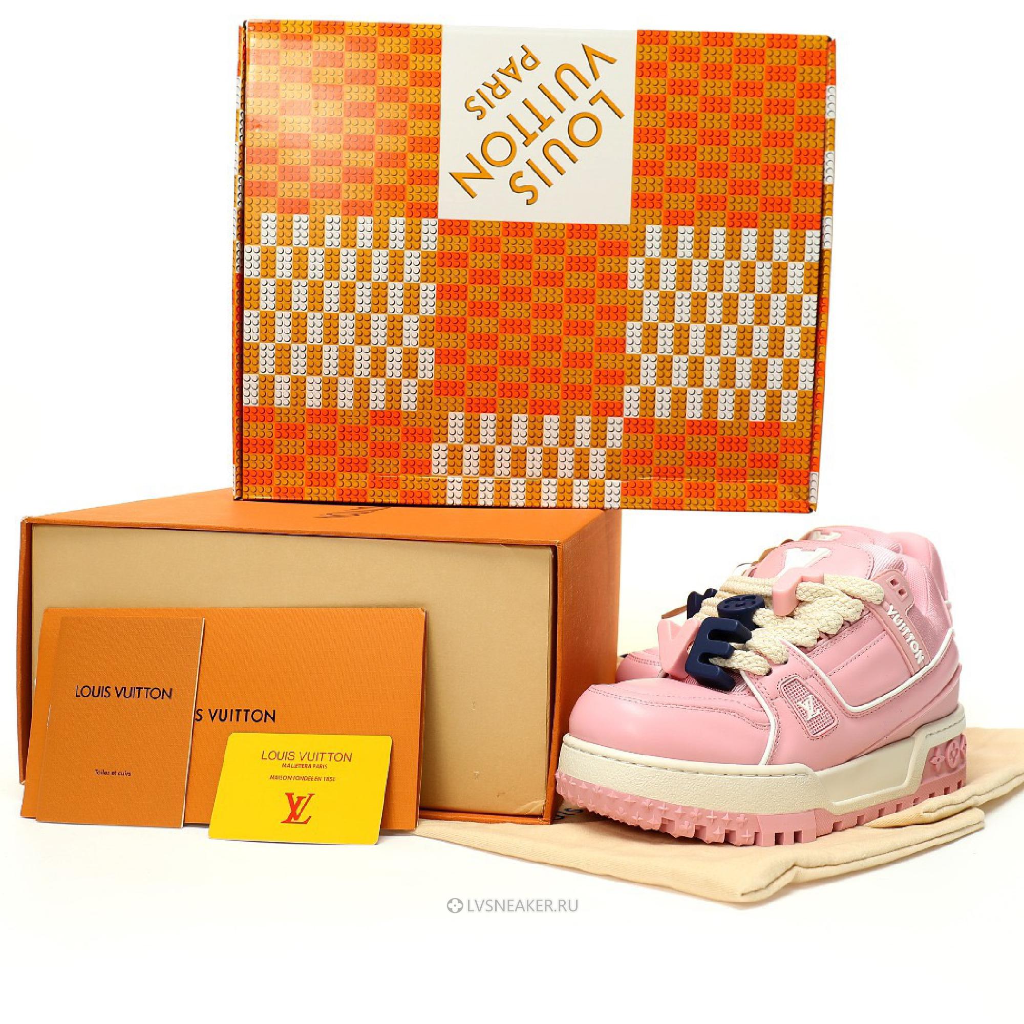 Louis Vuitton LV Trainer Maxi LOVE Component "Valentines Day Pink" 1AD5OO Sneakers