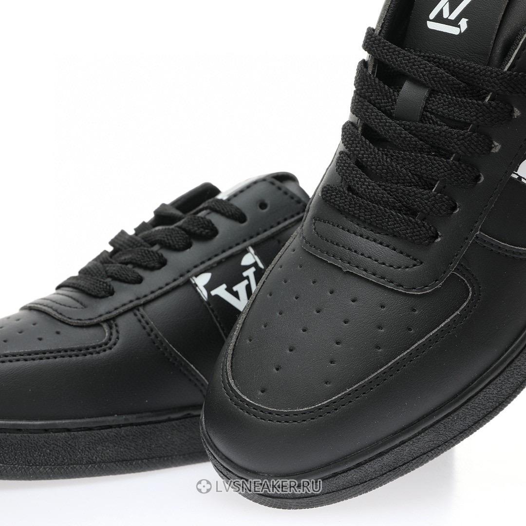 Louis Vuitton LV Rivoli "Black with White Side Monogram Band" 1AAVA0-2 Sneakers