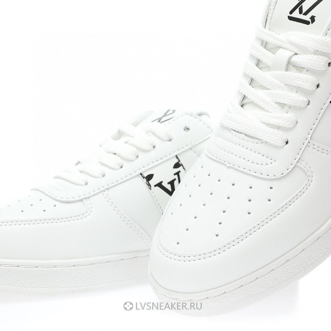 Louis Vuitton LV Rivoli "White with Black Side Monogram Band" 1AAVA0-3 Sneakers