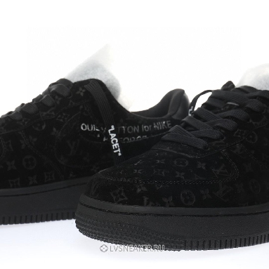 Louis Vuitton LV x Nike Air Force 1 Low "Triple Black" 1A9VD7 Sneakers