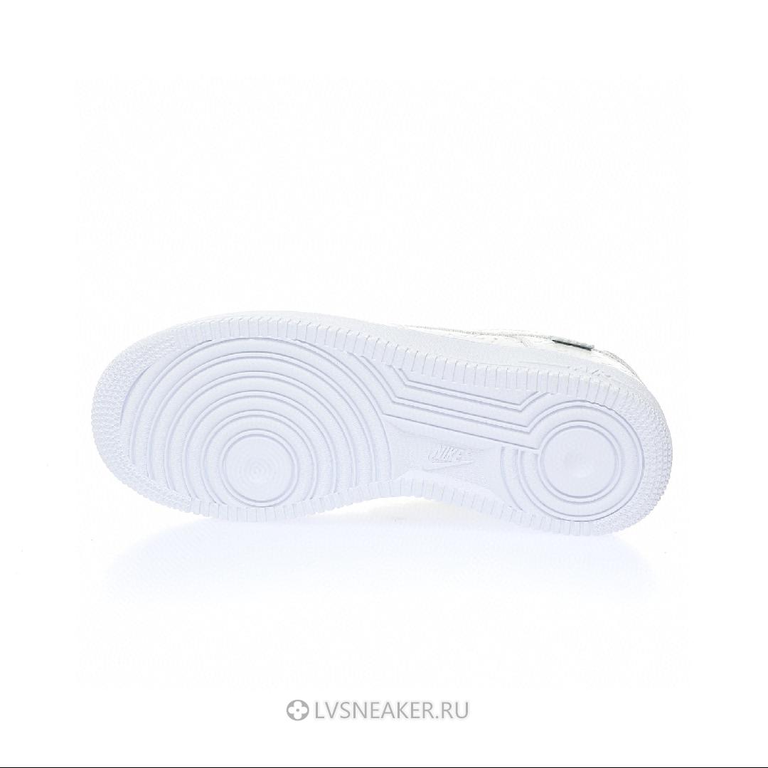 Louis Vuitton LV x Nike Air Force 1 Low "Triple White" 1A9V86 Sneakers