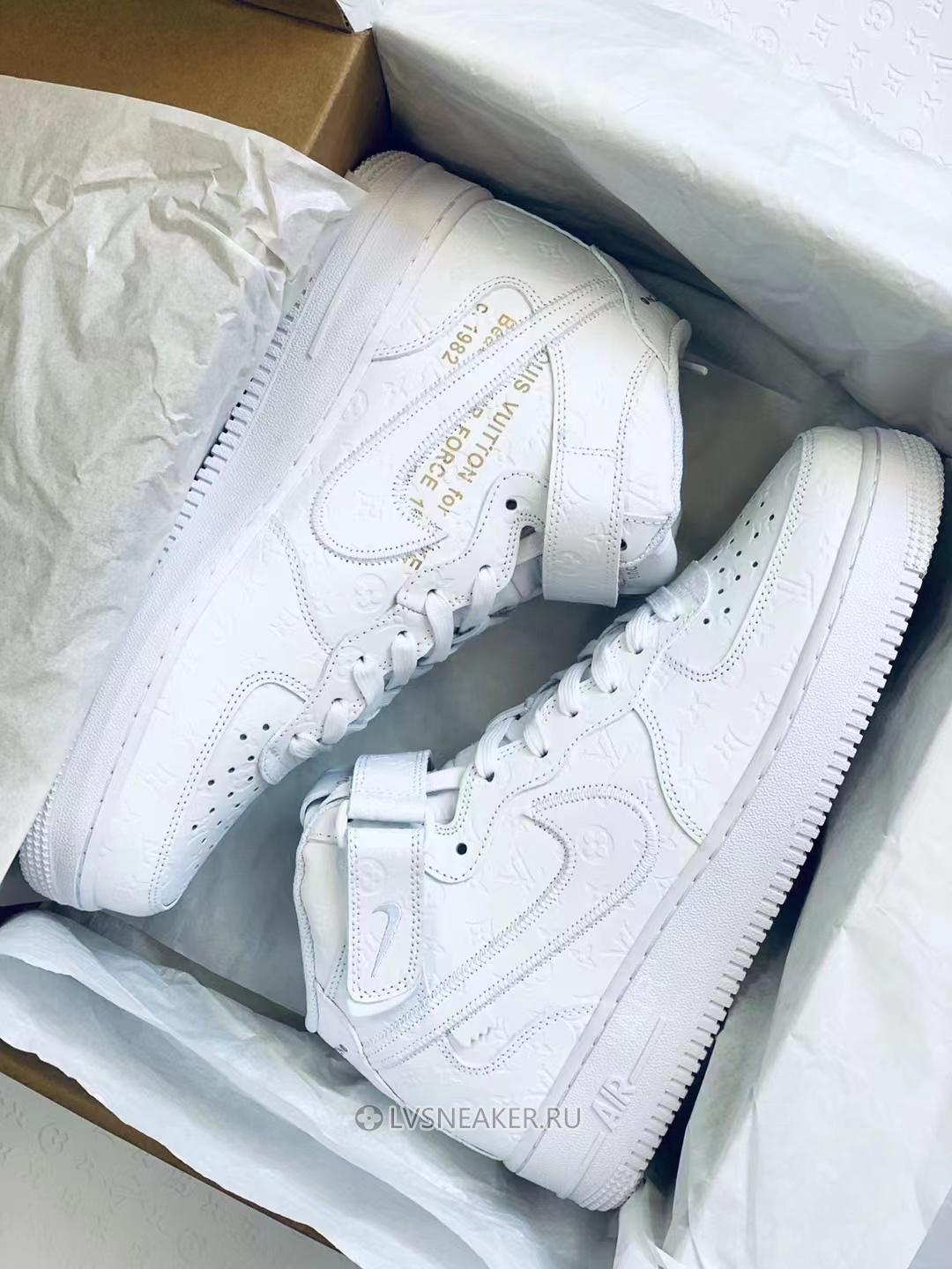 Louis Vuitton LV x Nike Air Force 1 Mid "Triple White" 1A9V90 Sneakers