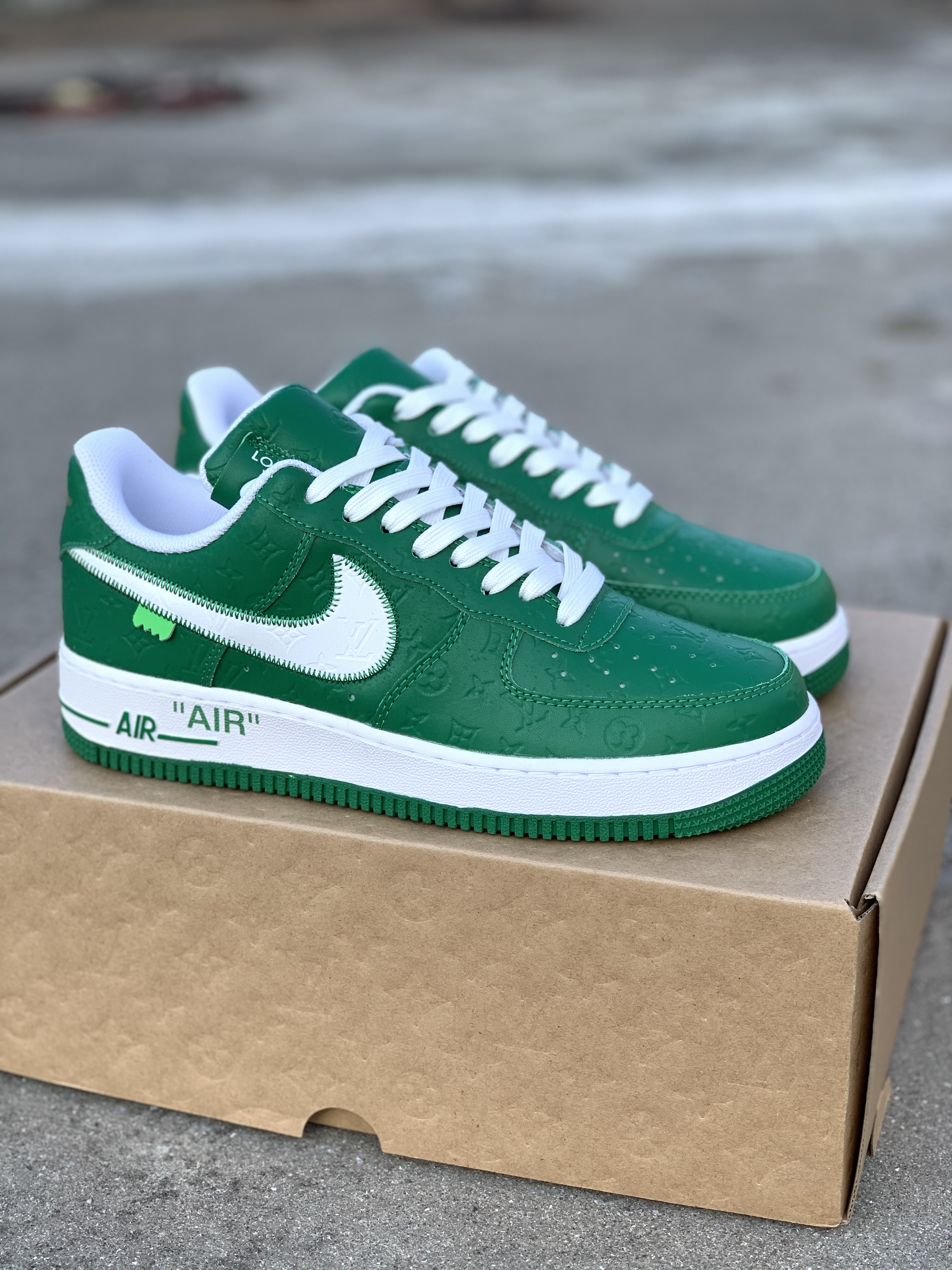 Louis Vuitton LV x Nike Air Force 1 Low "Green" Friends & Family MS1211-GREEN Sneakers