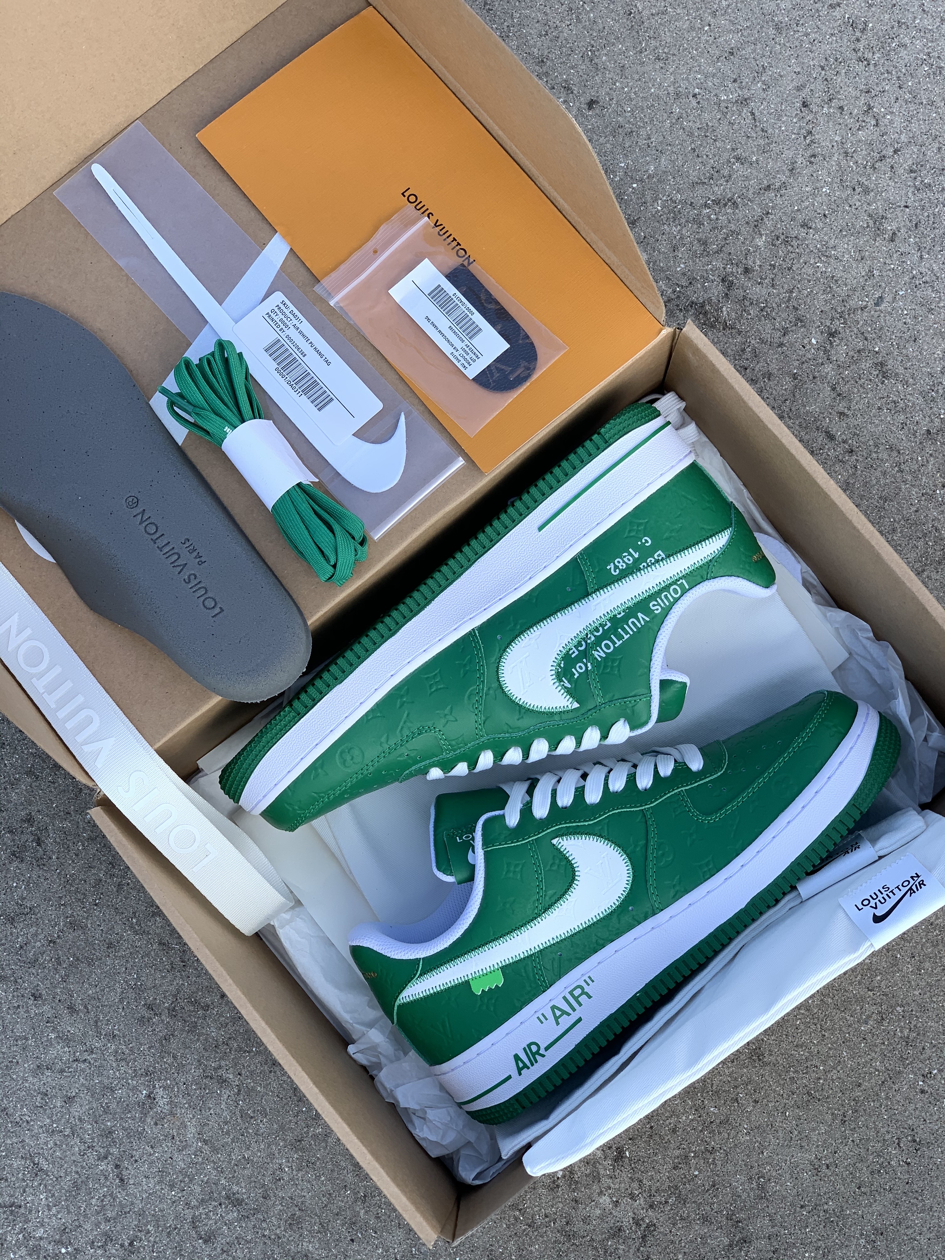 Louis Vuitton LV x Nike Air Force 1 Low "Green" Friends & Family MS1211-GREEN Sneakers