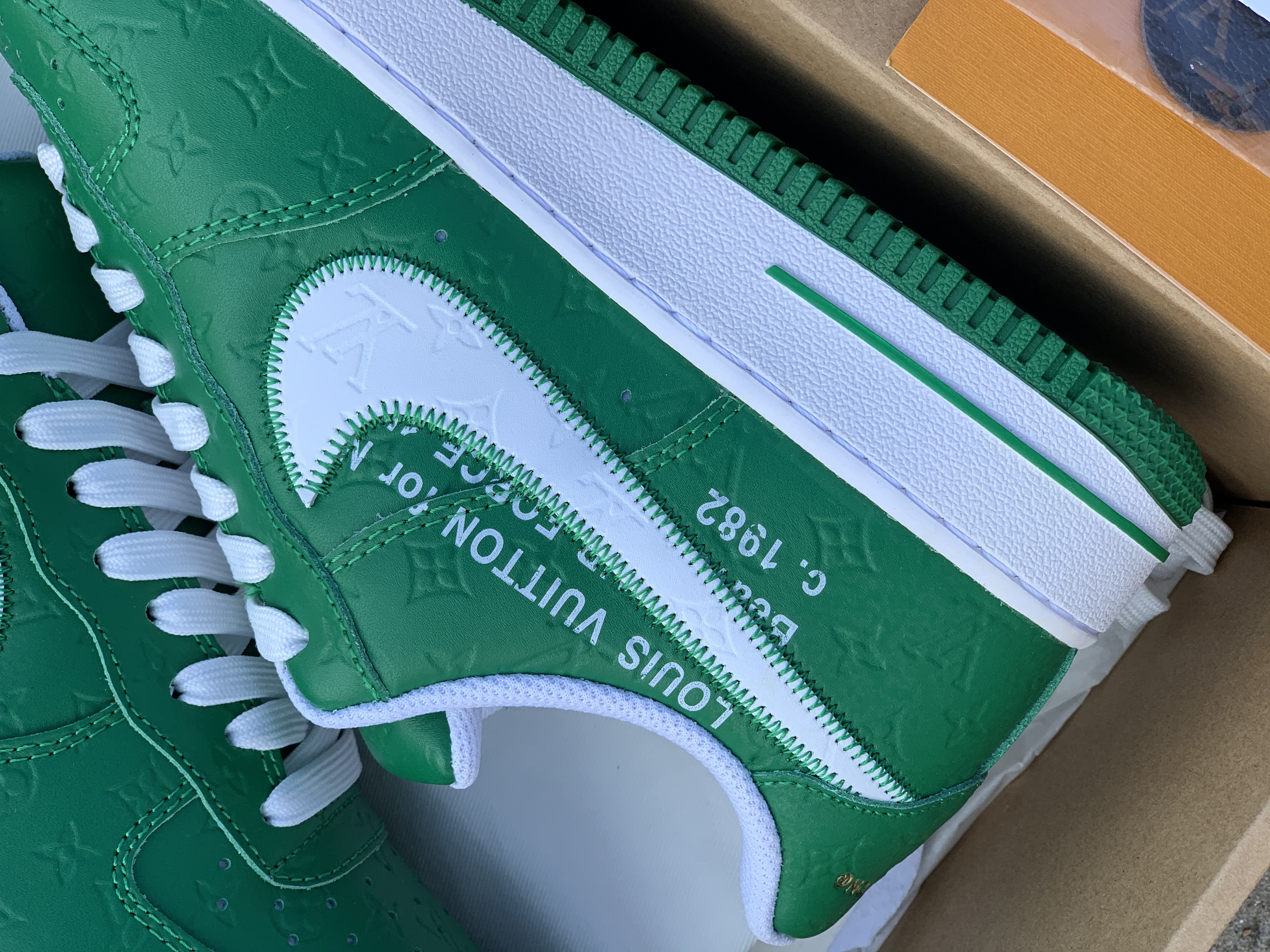 Louis Vuitton LV x Nike Air Force 1 Low "Green" Friends & Family MS1211-GREEN Sneakers