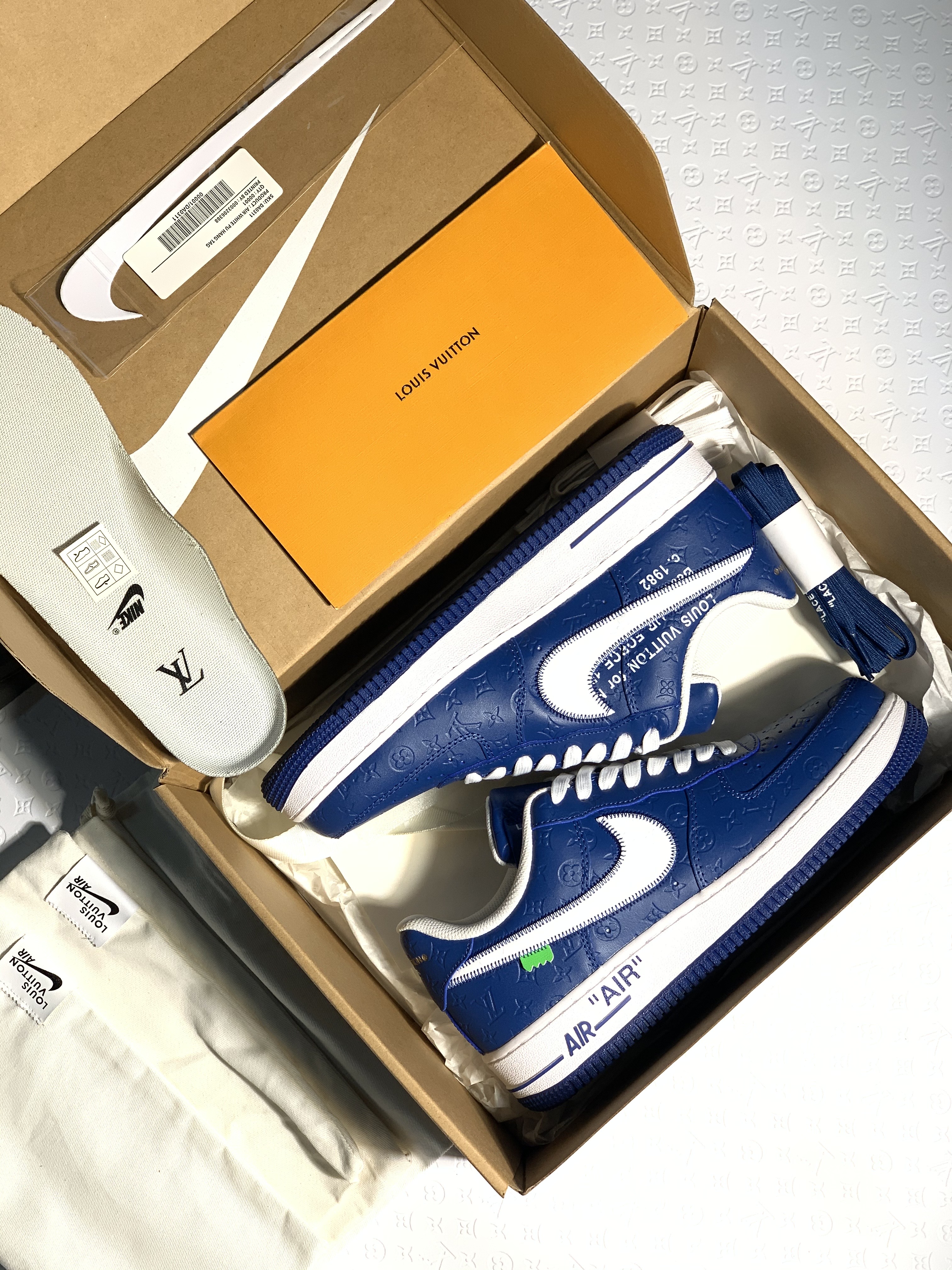 Louis Vuitton LV x Nike Air Force 1 Low "Team Royal" Friends & Family MS1211-ROYAL Sneakers
