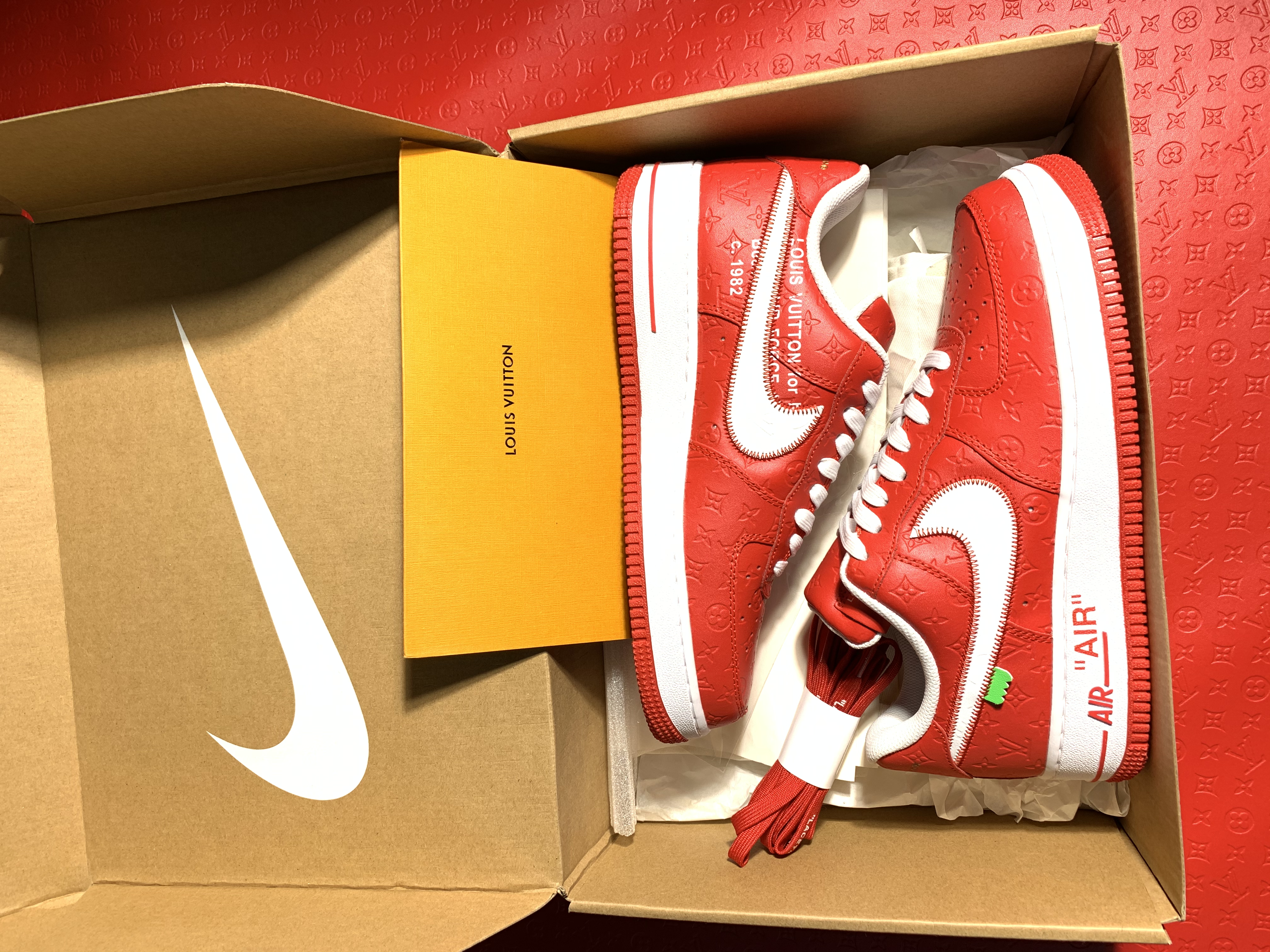 Louis Vuitton LV x Nike Air Force 1 Low "Red" Friends & Family MS1211-RED Sneakers