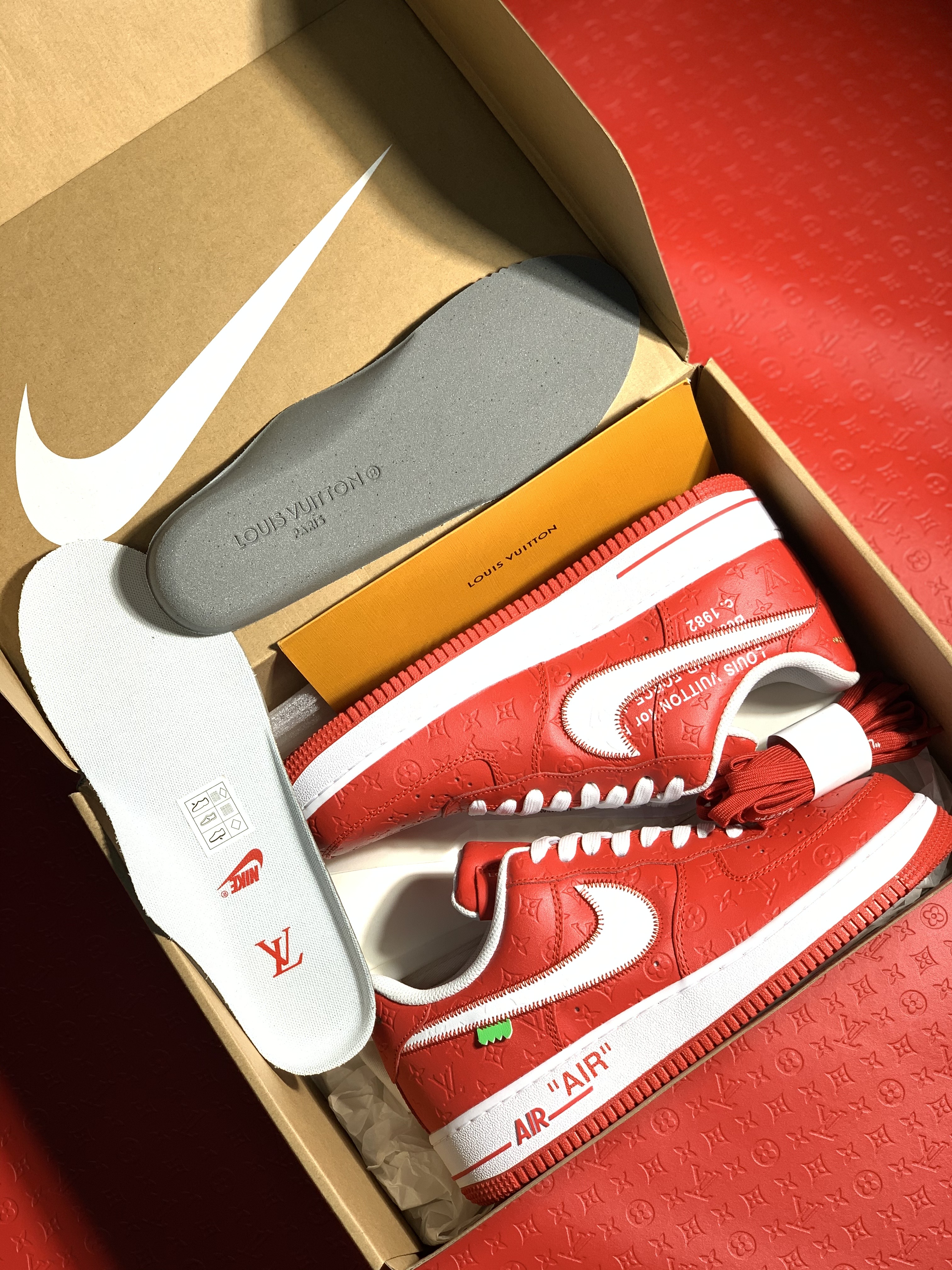 Louis Vuitton LV x Nike Air Force 1 Low "Red" Friends & Family MS1211-RED Sneakers