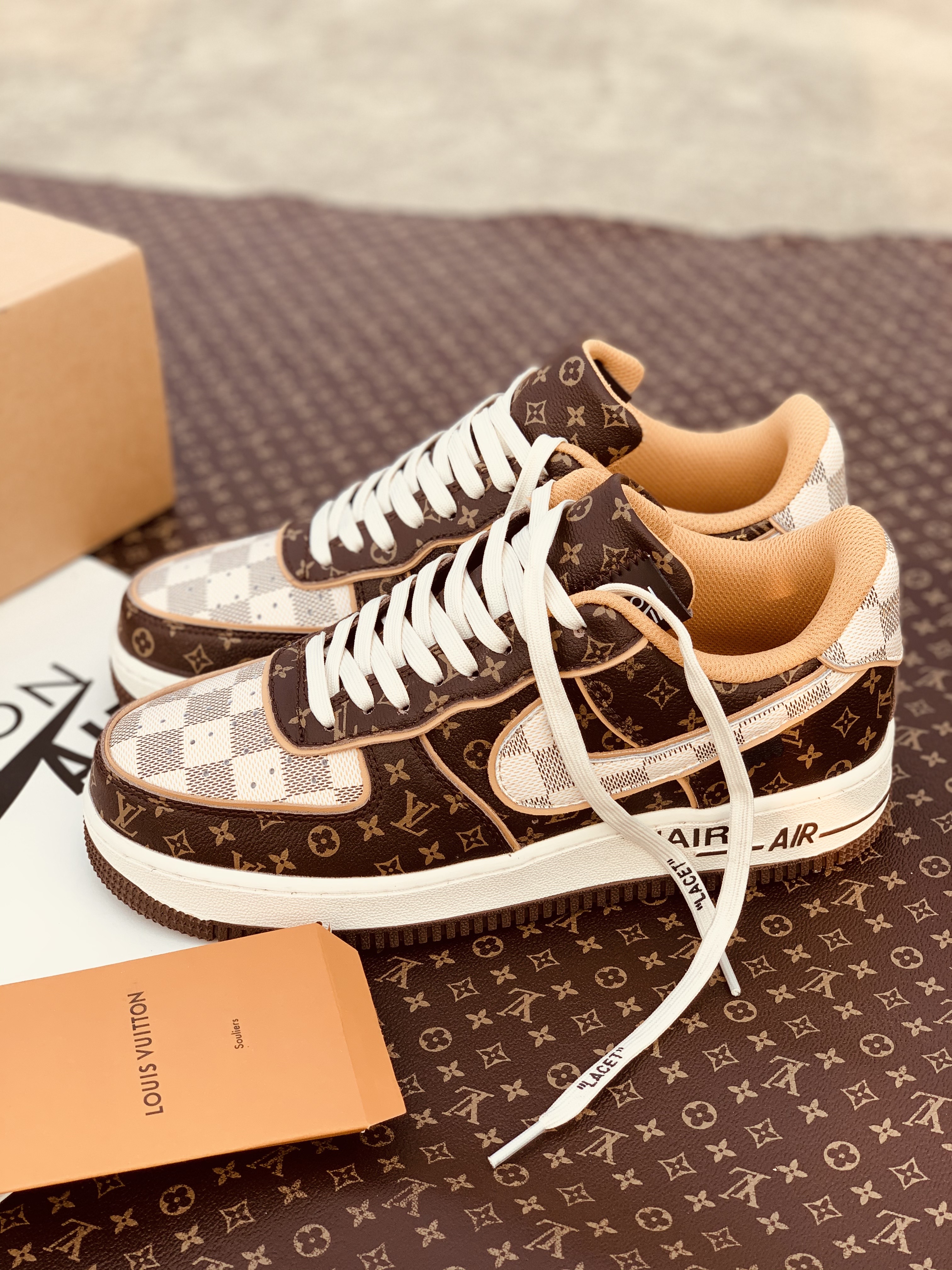 Louis Vuitton x Nike Air Force 1 Low "Monogram Damier" Pilot Case LV-x-AF1-MONOGRAM-DAMIER Sneakers