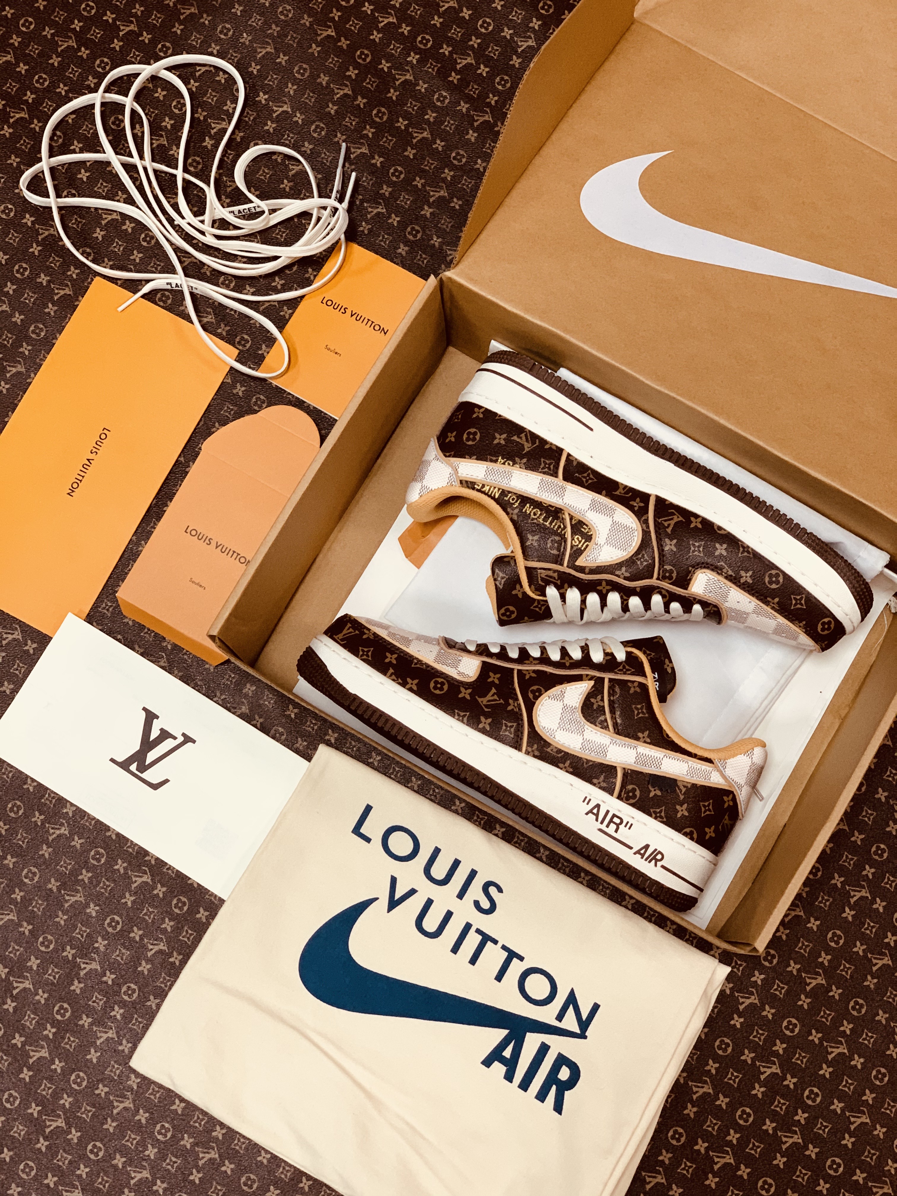 Louis Vuitton x Nike Air Force 1 Low "Monogram Damier" Pilot Case LV-x-AF1-MONOGRAM-DAMIER Sneakers