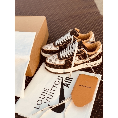 Louis Vuitton x Nike Air Force 1 Low "Monogram Damier" Pilot Case LV-x-AF1-MONOGRAM-DAMIER Sneakers