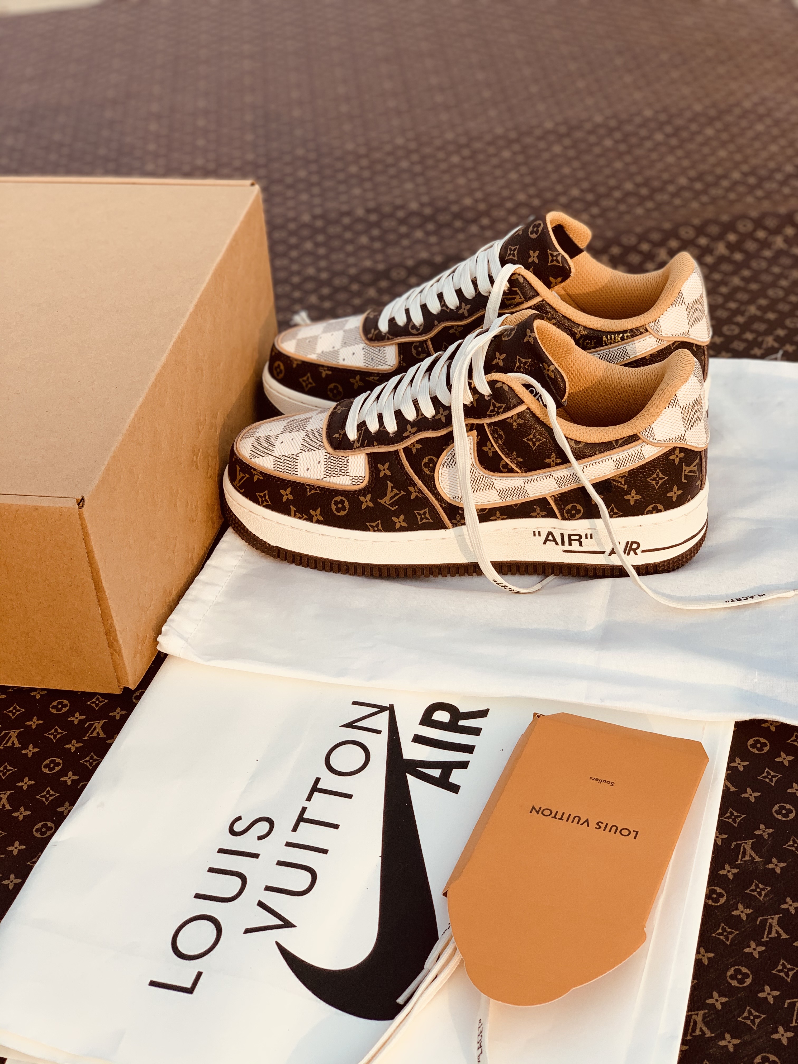 Louis Vuitton x Nike Air Force 1 Low "Monogram Damier" Pilot Case LV-x-AF1-MONOGRAM-DAMIER Sneakers